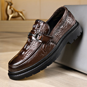 Mocassins en cuir de crocodile marron pour hommes, semelle souple, chaussures de conduite élégantes, style décontracté pour jeunes - Product Image 1