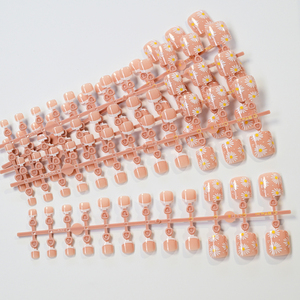 120 Uds. Prensa <span class=keywords><strong>de</strong></span> girasol francés Rosa desnudo en las <span class=keywords><strong>uñas</strong></span> <span class=keywords><strong>de</strong></span> los <span class=keywords><strong>pies</strong></span> cubierta completa <span class=keywords><strong>uñas</strong></span> postizas cuadradas cortas <span class=keywords><strong>flor</strong></span> uña postiza <span class=keywords><strong>para</strong></span> mujeres niñas - Product Image 5