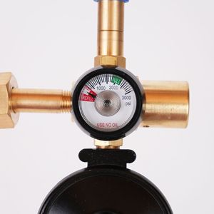 วาล์วลดแรงดันซีดี 110h พร้อมเกจวัดสำหรับเครื่องมือเติมลมบอลลูนฮีเลียม - Product Image 3