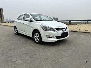 Hoge kwaliteit gebruikte 2016 Hyundai Reina 1.4L GLS handgeschakeld Smart model 5-persoons sedan benzine auto - Product Image 3