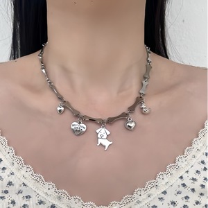 Collier ras du cou en acier titane avec pendentif os de chiot et breloque animal mignonne, bijoux de mode pour femme, été 2024 - Product Image 1