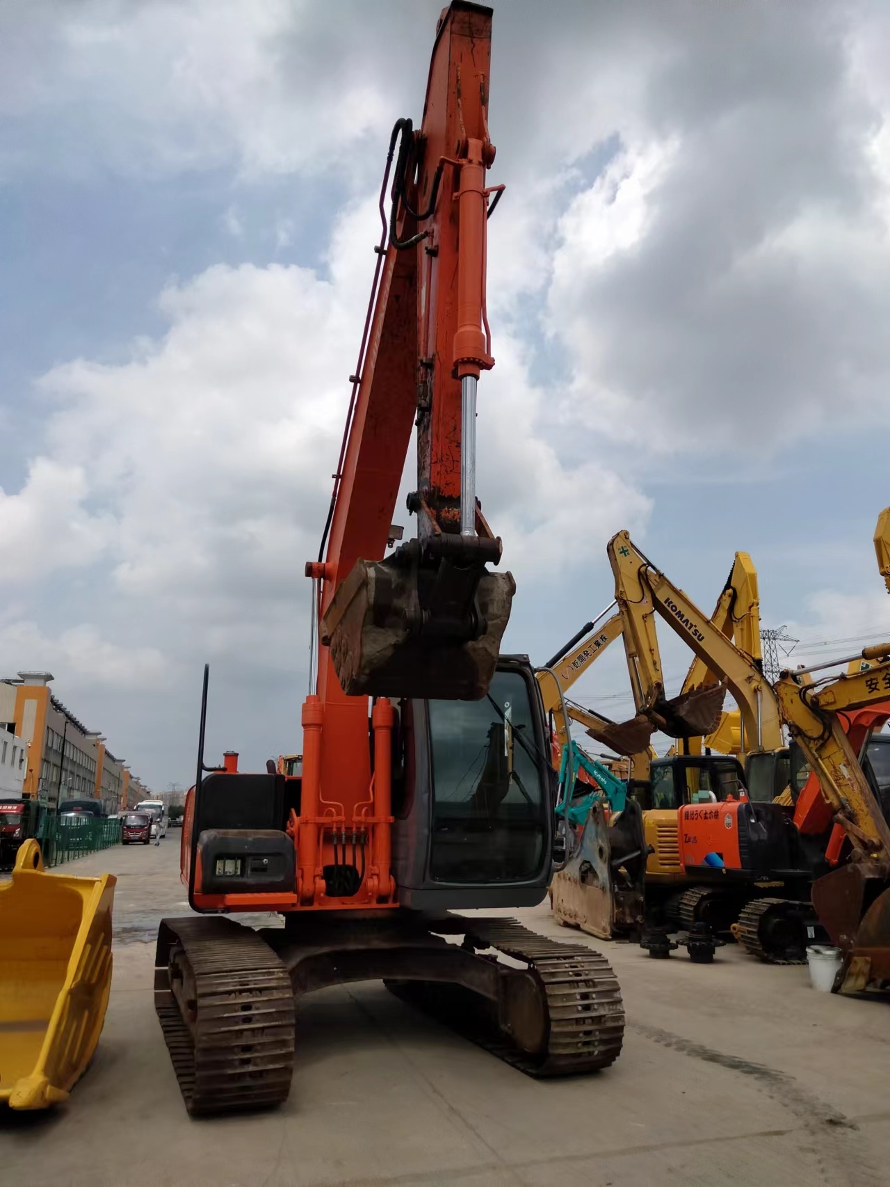 Second-hand Hitachi ZX 120 Used 12TON Excavator Japan a Popular