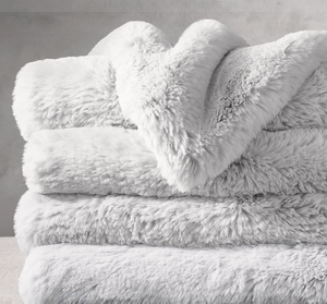 Jeté de luxe en fausse fourrure de lapin noir - Product Image 2