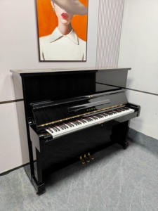 Piano droit 88 touches lestées, style classique, noir, à poser au sol, caisse en bois massif - Product Image 1