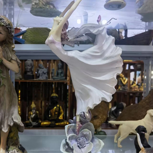 Adorno de Resina Personalizable de Bailarina de Ballet de Estilo Nórdico con <span class=keywords><strong>Base</strong></span> de Flores, Estatua Decorativa Artística para el Hogar, Regalo para Escritorio - Product Image 1
