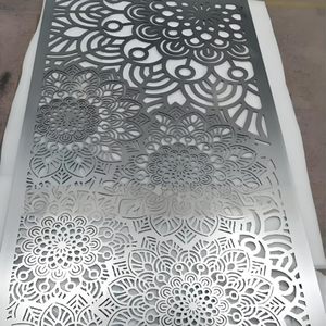 Panneaux de clôture décoratifs découpés au laser au design moderne Installation facile Feuille d'écran Sources peu renouvelables en métal <span class=keywords><strong>pour</strong></span> la sécurité domestique - Product Image 2