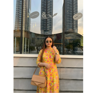 Conjunto de Kurta y Pantalón Étnico Elegante para Mujer, Color Amarillo Sol, de Secado Rápido, Sin Arrugas, para Todas las Temporadas, Ideal para Fiestas y Eventos Diarios - Product Image 1