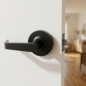 Serrure cylindrique de porte commerciale de grade 2 avec clé, en acier inoxydable 304, pour porte ASA 4-7/8" avec gâche, finition chrome satiné - Product Image 4