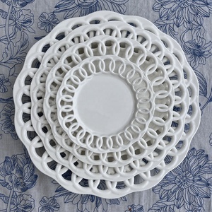 Ensemble d'assiettes à dîner en <span class=keywords><strong>porcelaine</strong></span> blanche européenne de 6/8/10/12 pouces <span class=keywords><strong>Assiette</strong></span> décorative <span class=keywords><strong>creuse</strong></span> pour événement de mariage - Product Image 1