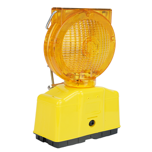 Feu <span class=keywords><strong>de</strong></span> signalisation à barricade solaire à LED Lampe <span class=keywords><strong>de</strong></span> sécurité à LED à économie d'énergie avec crochet pour les ponts routiers et la circulation - Product Image 5