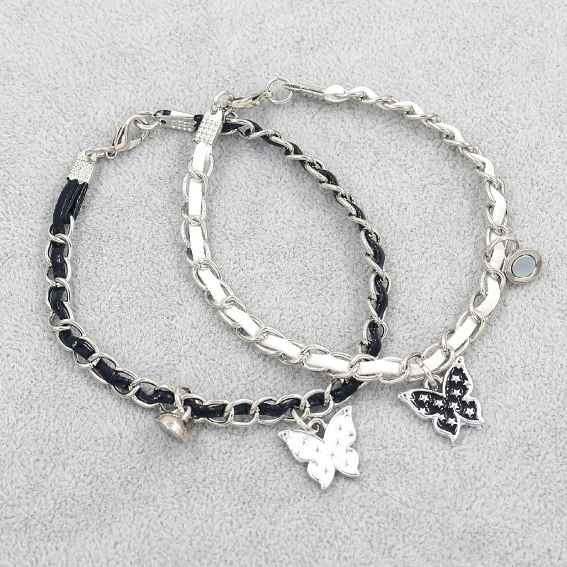 Papillon noir-blanc