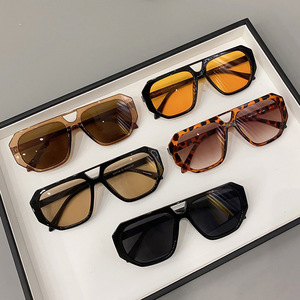 Gafas <span class=keywords><strong>de</strong></span> <span class=keywords><strong>Sol</strong></span> Redondas <span class=keywords><strong>para</strong></span> Mujer, Protección UV, <span class=keywords><strong>para</strong></span> Conducir, Estilo Retro, Nuevas, <span class=keywords><strong>de</strong></span> Moda - Product Image 3