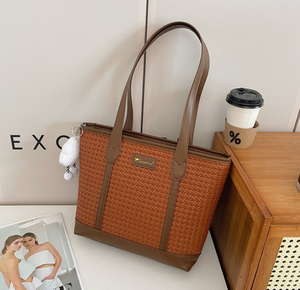 Nouveau <span class=keywords><strong>Sac</strong></span> à <span class=keywords><strong>Bandoulière</strong></span> Croisé <span class=keywords><strong>en</strong></span> PU Grande Taille <span class=keywords><strong>pour</strong></span> Femme, Modèle Été 2025, Idéal <span class=keywords><strong>pour</strong></span> les <span class=keywords><strong>Cours</strong></span> et les Trajets Quotidien, <span class=keywords><strong>Sac</strong></span> à Main Tendance au Design Original - Product Image 2