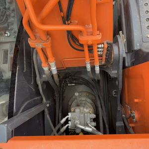 Excavadora Hitachi ZX130 de Segunda Mano, 13 Toneladas, Maquinaria de Construcción Mediana - Product Image 2