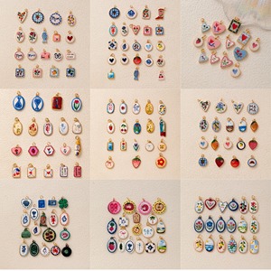 Nouvelles breloques pour bottes de la série fruits européens et américains : homard, cerise, pendentifs en émail peint, accessoires DIY, plaqué or - Product Image 2