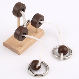 Juego de ingenio de madera Luban Lock con cuerda para enhebrar, juguete de lógica DIY para ensamblar, con certificación CPC CE EN71 - Product Image 3