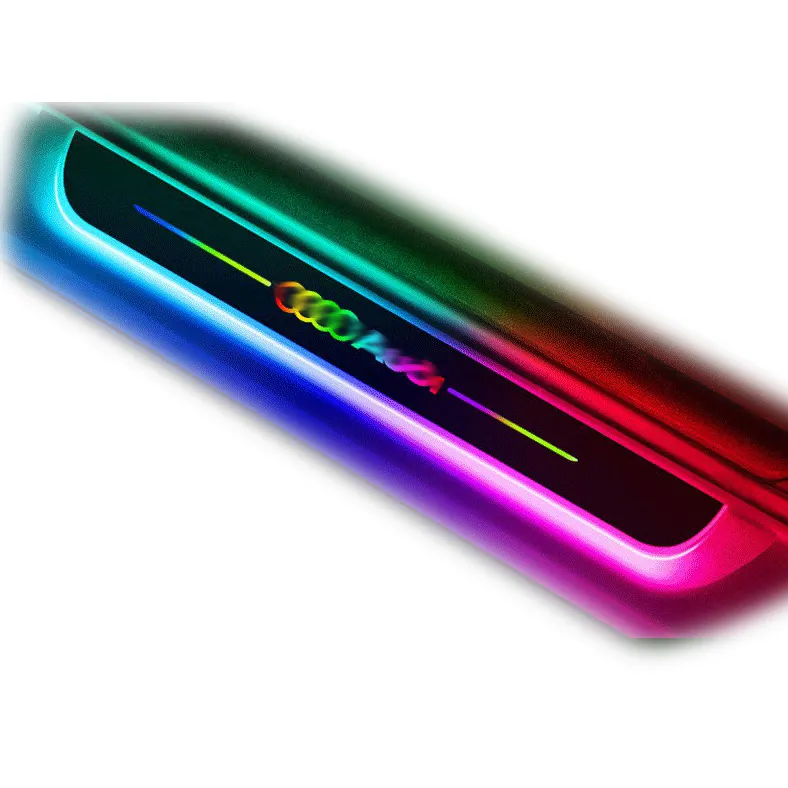 Özelleştirilebilir RGB renkler ve kapı eşiği tıkama plakası LED ışıklı Logo karşılama pedalı ile LED ışıklı araba şarj edilebilir pil