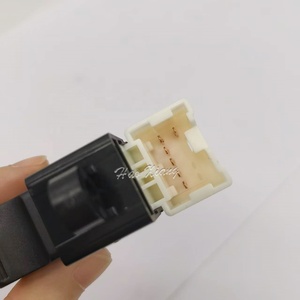 Haoxiang 25411-0V000 Interrupteur de lève-vitre de haute qualité compatible avec Nissan Almera Tino NP300 Patrol GR Pickup - Product Image 3