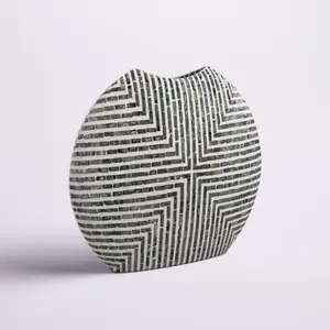 Llamativo jarrón moderno de nácar para decoración de flores, maceta para el hogar, paquete OEM hecho en Vietnam, fabricación directa - Product Image 5