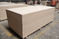 Plataforma de Madera de Caucho de Vietnam 4x8, Contrachapado Lijado por Ambos Lados, Superficie Plana