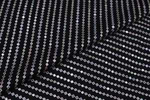 Tissu en rayonne brodé léger et écologique, doux et respirant, idéal pour les kurtis, robes, chemises et tenues élégantes pour filles - Product Image 3