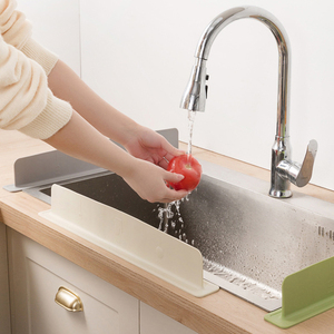 Protector de Salpicaduras de Agua para Fregadero de Silicona para Cocina y Baño, Protector de Salpicaduras a Prueba de Salpicaduras, Mantiene el Fregadero Seco - Product Image 1