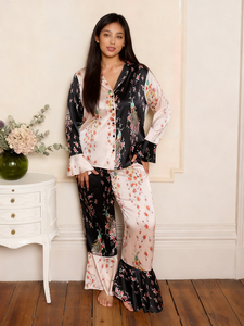 Pyjama en satin pour femmes avec poignets épais, rose, contraste de couleurs paon et roses, design color block, haute qualité - Product Image 2