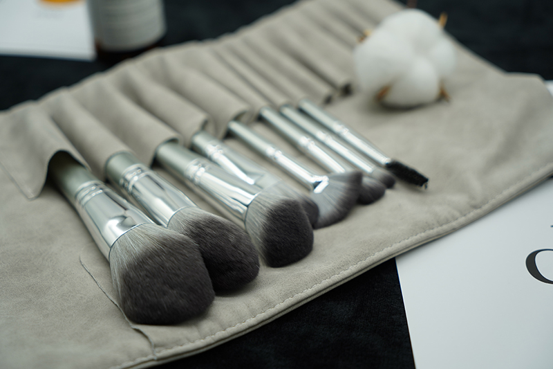 Mini Pro Manufacture High Quality Beauty Free Samples Products Brightening Makeup Spin Creations Tools Set Brush With Blender