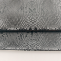 Tissu en cuir PU tricoté fin de 0,18 mm, coupe-vent, 110 GSM, léger, résistant à l'abrasion, pour vêtements et robes