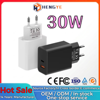 Boîte d'emballage personnalisée avec logo, marché européen, téléphone portable à charge rapide avec câble, chargeur mural USB-C 30W