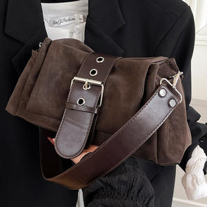 Bolso Bandolera Cuadrado Horizontal Marrón de PU con Cierre Magnético y Patrón de Letras para Atuendos Diarios Primavera 2026 - Product Image 1