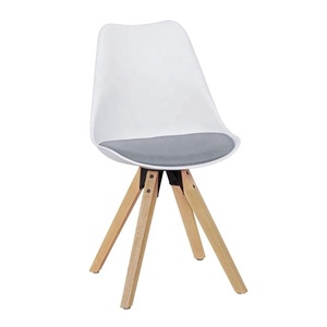 Silla de Comedor Moderna con Carcasa de Plástico, Silla Tulipán Colorida con Patas de Madera de Haya y Asiento Acolchado de PU - Product Image 4