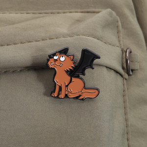 Cho chúng tôi thấy răng nanh của bạn men Pin phim hoạt hình phim hoạt hình nhân vật phim hoạt hình Trâm ve áo huy hiệu trang sức quà tặng bán buôn - Product Image 3