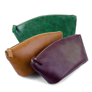 Nouvelle Trousse de Maquillage Portable et Résistante à l'Eau en Cuir Crazy Horse Style Rétro Britannique 2025 avec Fermeture Éclair Manuelle - Product Image 1