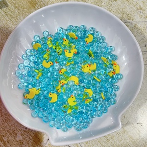 Perline a forma di acquario con fette di polimero a forma di anatra, decorazioni in argilla calda per slime, accessori in plastica Klei piccoli e carini per unghie fai da te - Product Image 1
