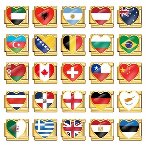 Venta al por mayor de moda: Nuevos dijes personalizados de corazón con bandera nacional italiana, compatibles con pulseras de acero inoxidable de 9 mm, regalos de joyería DIY - Product Image 2