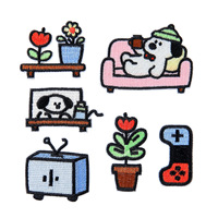 Patch brodé thermocollant auto-adhésif en tissu polyester de haute qualité, motif chien de dessin animé, pour chapeaux, couleur personnalisable