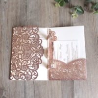 Rustique Premium Laser Rose Paillettes RSVP Cartes D'invitation De Poche De Mariage Estampage À Chaud Feuille Texte Anime Musique Style De Luxe Souvenir