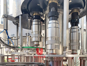 2024 entièrement automatique 500ml 1L <span class=keywords><strong>huile</strong></span> de cuisson comestible remplisseur de bouteille <span class=keywords><strong>d</strong></span>'<span class=keywords><strong>olive</strong></span> végétale remplissage bouchage et étiquetage ligne de Machine à emballer - Product Image 4