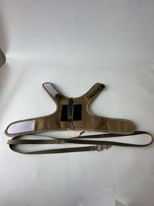 La correa de arnés de gato de malla de aire personalizada más Popular-Material de poliéster con patrón de cuadros suave y cómodo para paseos diarios - Product Image 3