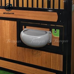 Pferdestall Drehbarer Futterautomat Leichtgewichtiges Aluminium 360° °   Drehbare Futterschale, einfache Montage - Product Image 4