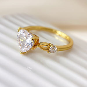 Cincin Perak Sterling S925 Berlapis Rhodium Bentuk Hati dengan Tangkai Terpilin dan Hati di Tengah, Romantis untuk Pernikahan, Janji, dan Pesta - Product Image 2