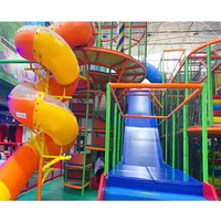 Parc d'attractions intérieur sur le thème de la jungle, personnalisable, vente directe fabricant, avec jeux interactifs, toboggan et structure d'escalade en PVC et acier