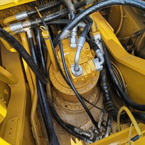 Excavatrice Caterpillar 330D2L d'occasion de 33 tonnes, marque japonaise, équipement de construction usagé avec moteur, pompe à engrenages et roulement - Product Image 6