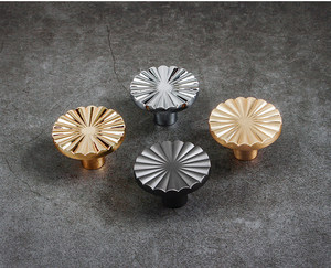 Zinc Alloy Fan Shaped Cabinet <strong>Knobs</strong> &amp; Pulls Shell Pleated Drawer Handles for Wardrobe Dresser - Product Image 6