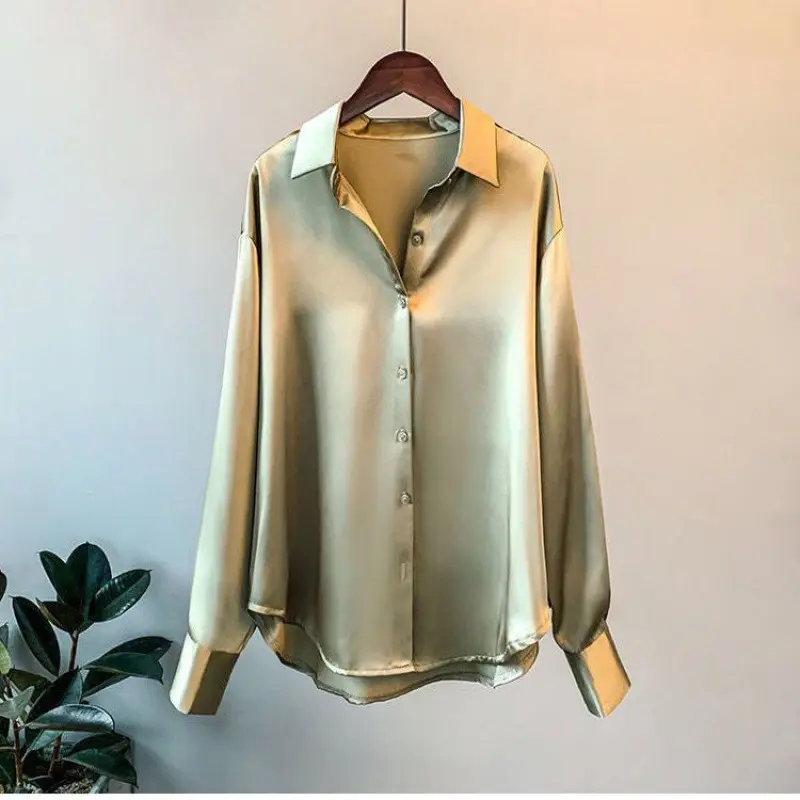 Kostenlose Probe OEM/ODM Vintage Damen Satinhemd Blusen Oberteile Umdrehkragen lange Ärmel Knopfleiste Bluse für Frau trendlos locker