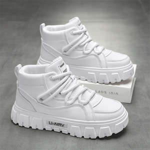 Chaussures de sport respirantes pour hommes avec doublure en peluche, chaussures décontractées pour la marche et la course avec semelle en caoutchouc antidérapante et rehaussante - Product Image 2