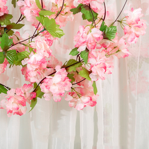 सिमुलेशन चेरी फूलों की दाखलता छत लंबी पट्टी छत आंतरिक सजावट प्लास्टिक फूल पट्टी पट्टन घुमावदार - Product Image 5