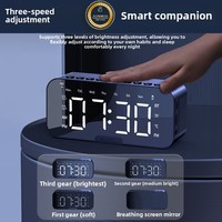 YW-P6 V5.1 für Lautsprecher-Uhr mit Doppelalarm KI-Sprachsteuerung Eingebauter Akku Multifunktions-Audio für Heim-/Autonutzung