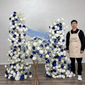 Arco de Flores para Iglesia, Diseño Personalizable, Elegante, para Bodas, Precio Económico, Arreglo de Entrada - Product Image 1